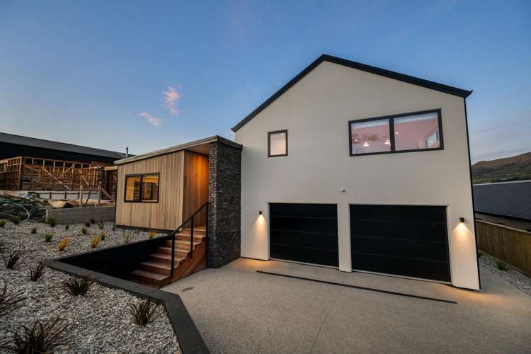 8 Southdown Road, Hanley's Farm Jacks Point_25