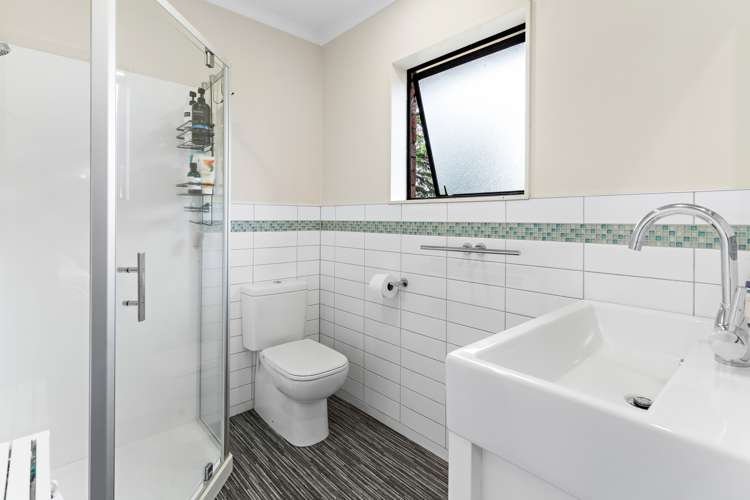 270a High Street South Carterton_10