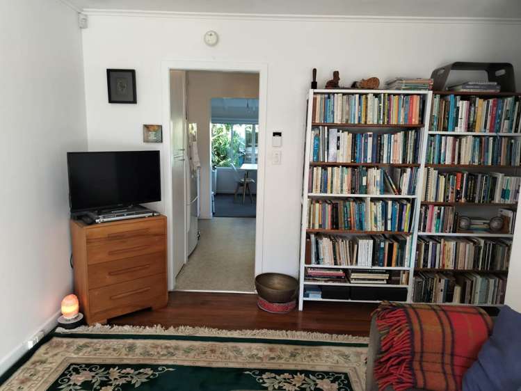 2/22 Alton Avenue Hillcrest_5