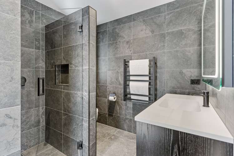 511 Beach Road Whangamata_25