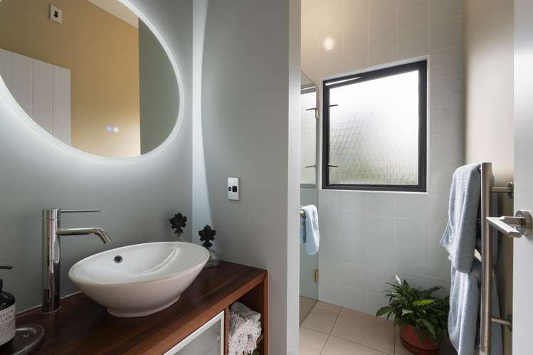 70 Waicola Drive Fitzherbert_23