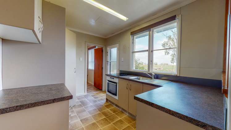 982 State Highway 25 Waitakaruru_12