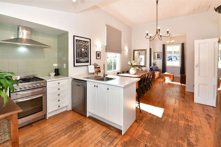 25 Kowhai Street Helensville_18