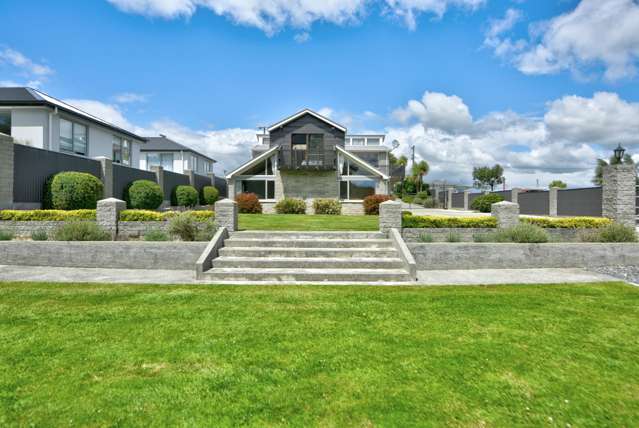 A family home with room to roam!