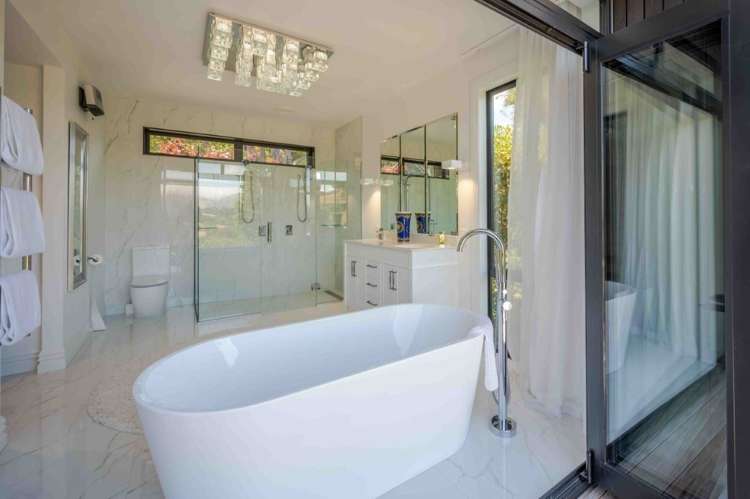 6890 Christchurch Akaroa Road Takamatua_30