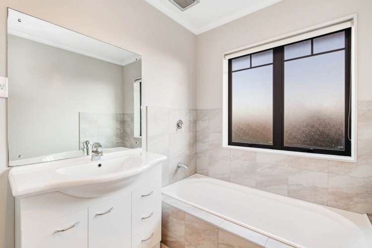 103 Alec Craig Way Gulf Harbour_26