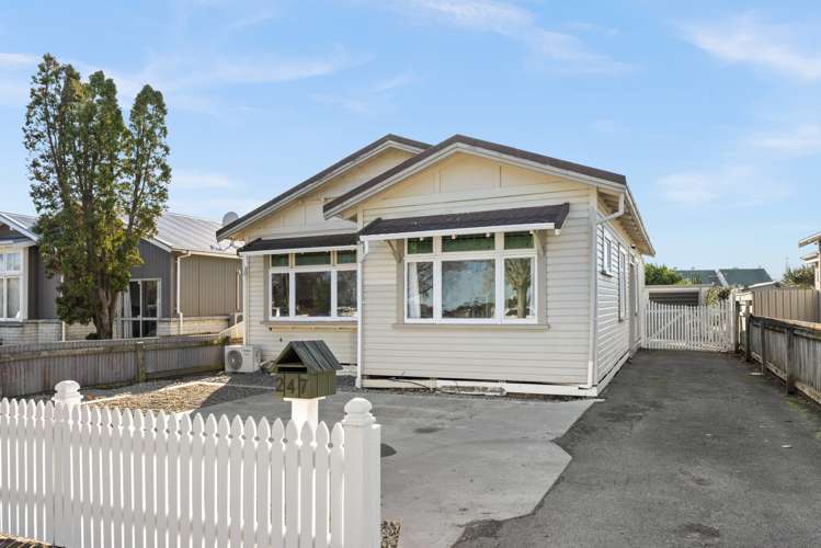 247 Georges Drive Napier South_25