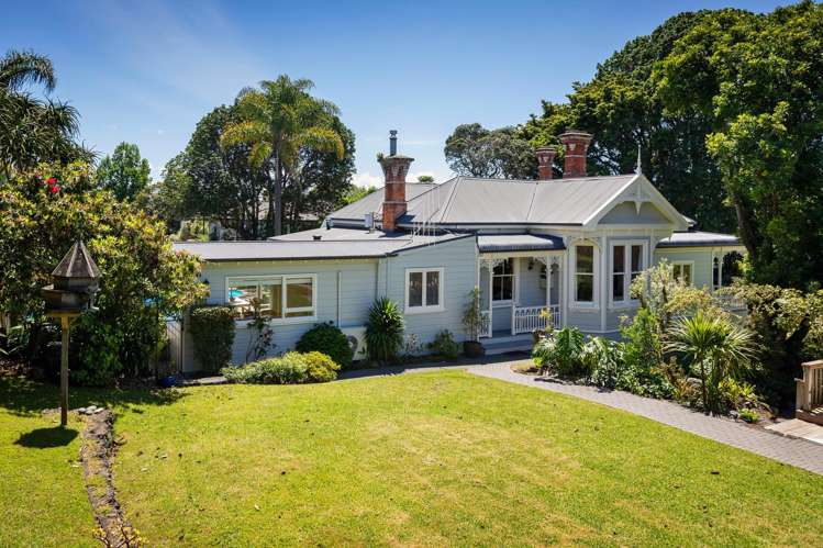 707 & 707B New North Road Mount Albert_43