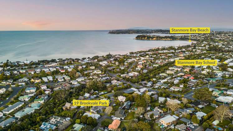 19 Brookvale Park Stanmore Bay_23