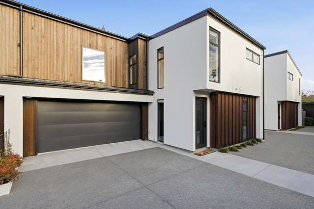 Exceptional Location, Executive Living