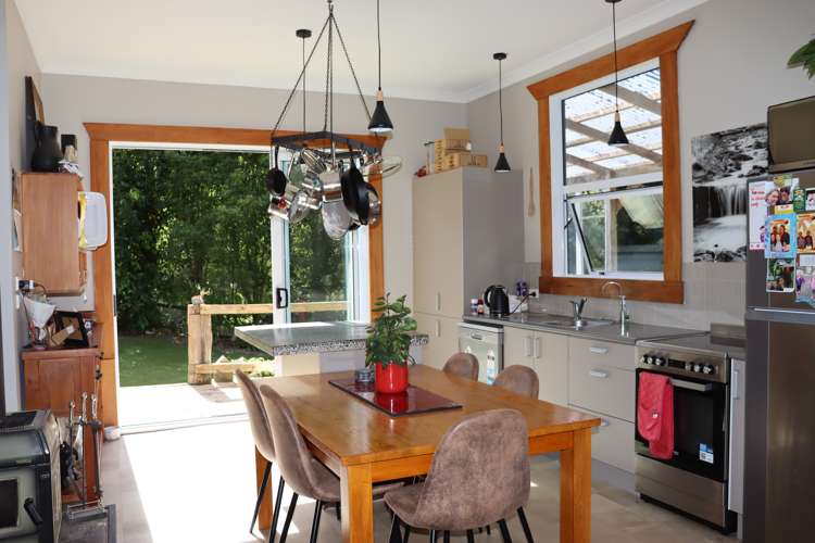 1653 Mokau Road Uruti_14