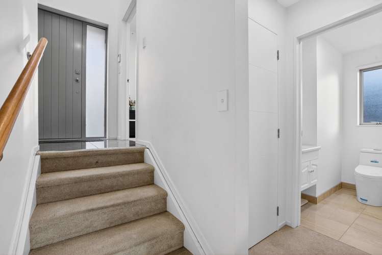 216 Alec Craig Way Gulf Harbour_9