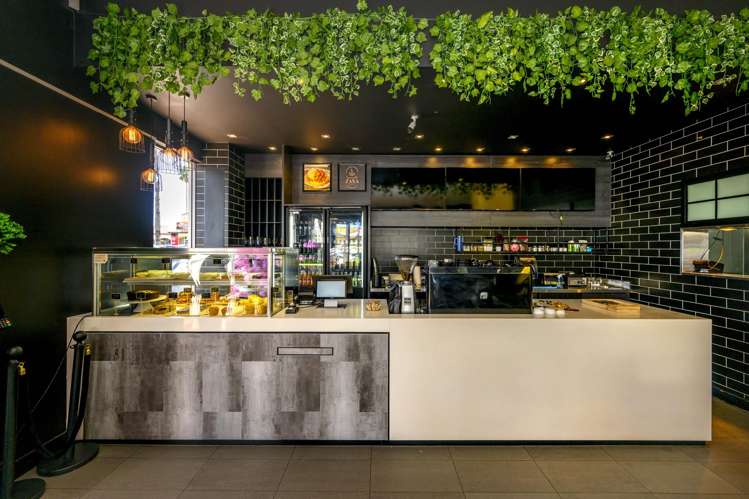 8/20 Dunrobin Place Pakuranga_1