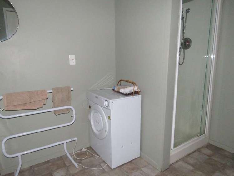 3a Coronation Street Moeraki_12