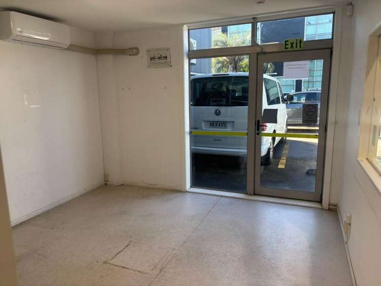 Unit 1/25 Cypress Street Judea_10