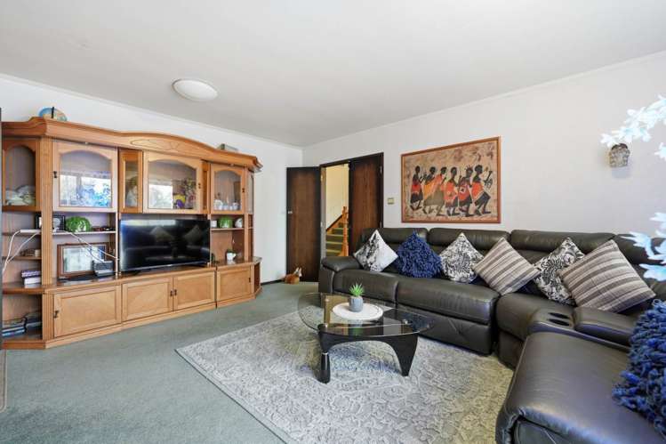 2 Lilian Place Farm Cove_10