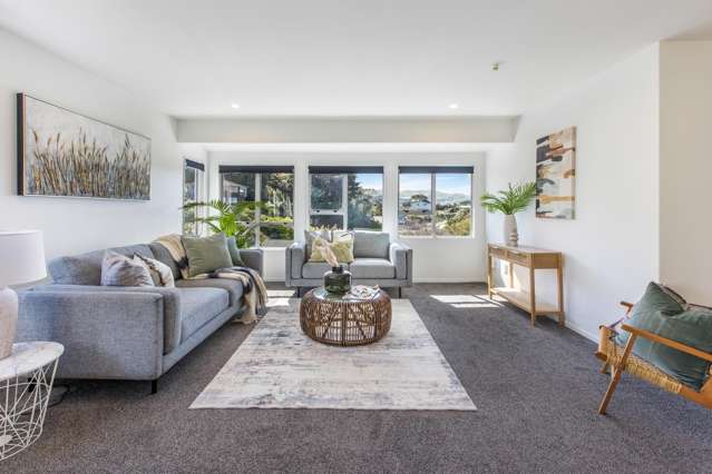 16 Makatote Grove Churton Park_1