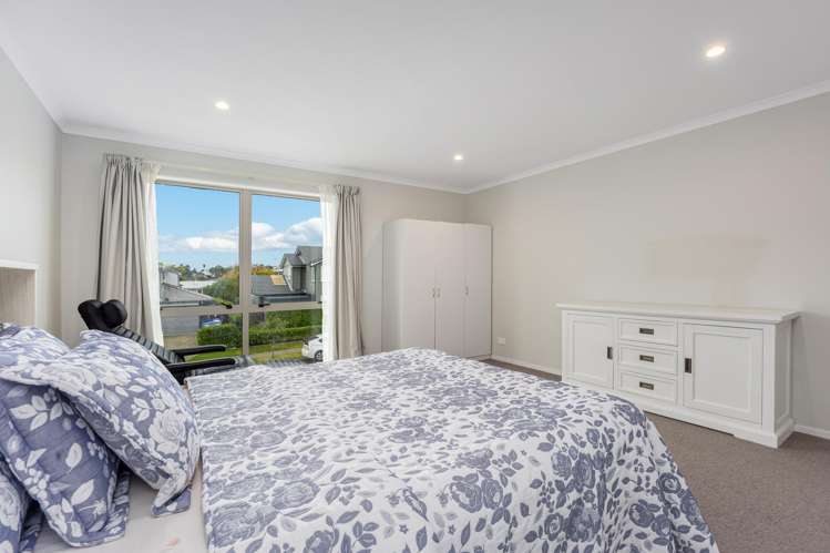 16 Couldrey Crescent Red Beach_22