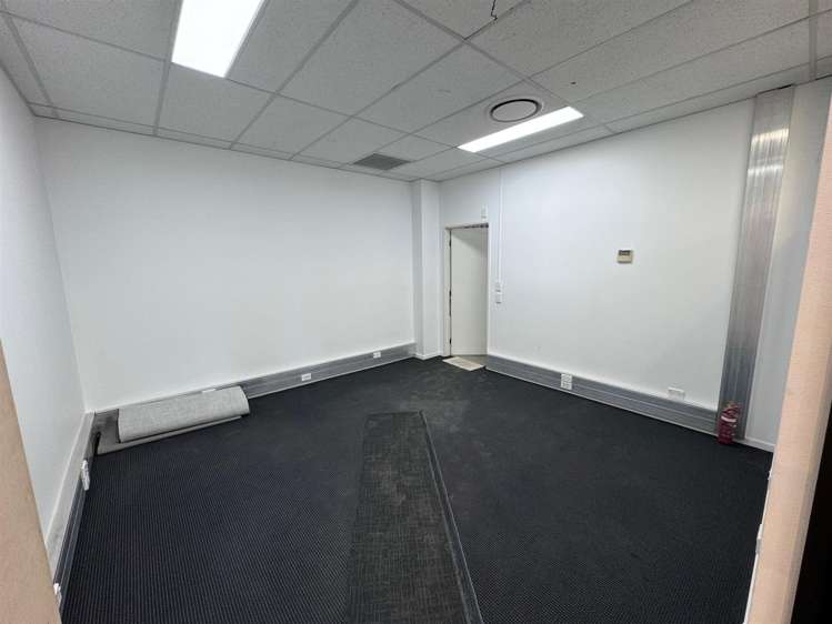 Unit 6, 2 Barry Hogan Place Riccarton_8