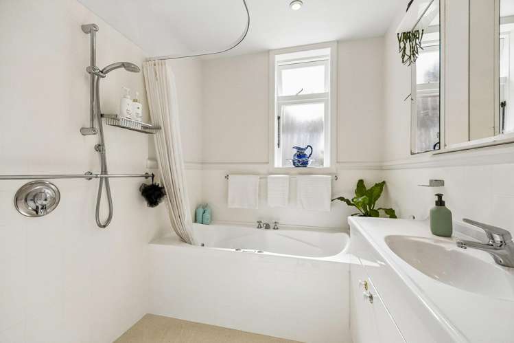 58 Hargest Cres St Kilda_14