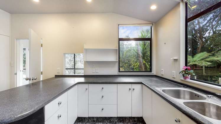 65 Nevay Road Miramar_9