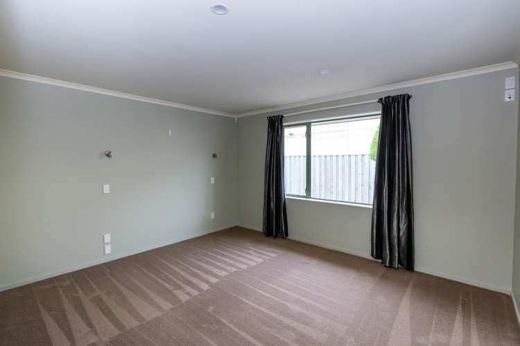 9 Red Checkers Place Wigram_21