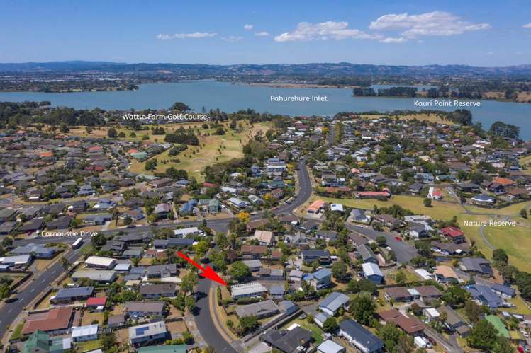 16 Sunningdale Street Wattle Downs_19