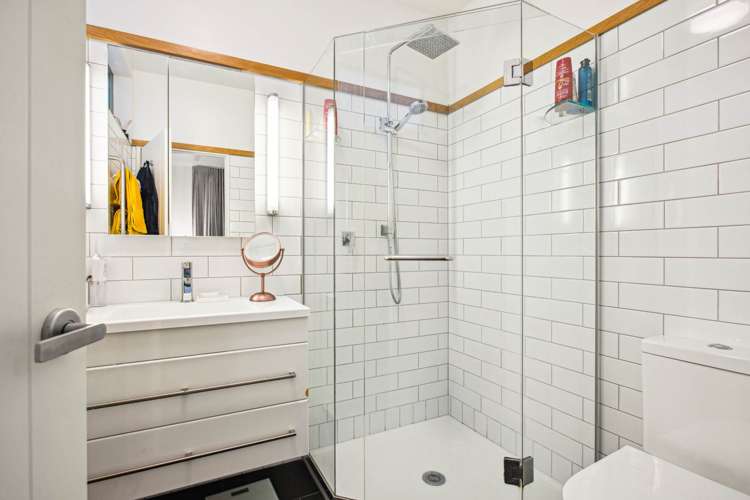 24a Kokiri Street Te Atatu South_12