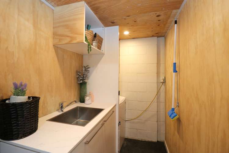 67 Antrim Street Windsor_39