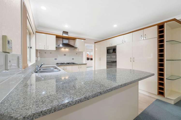 86 Moyrus Crescent_2