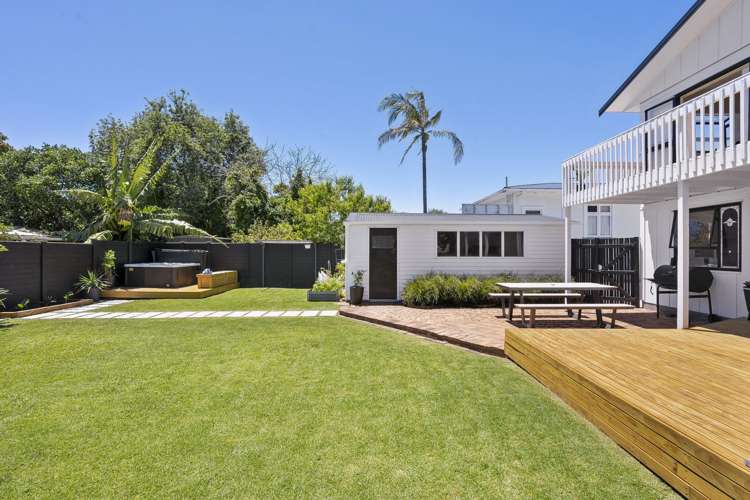 19 Springleigh Avenue Mount Albert_13