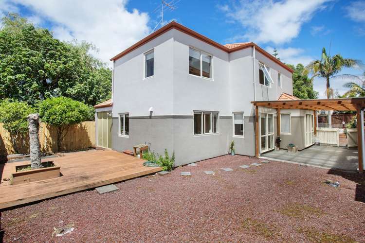 1 Stolford Crescent New Lynn_3