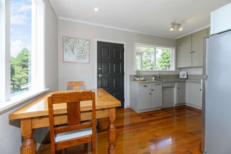 32 South Lynn Road Titirangi_5