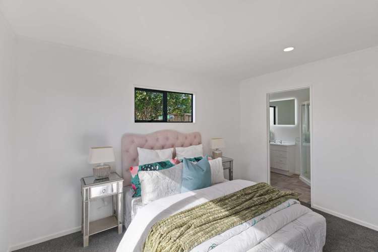 19 Lasque Place Glen Eden_14