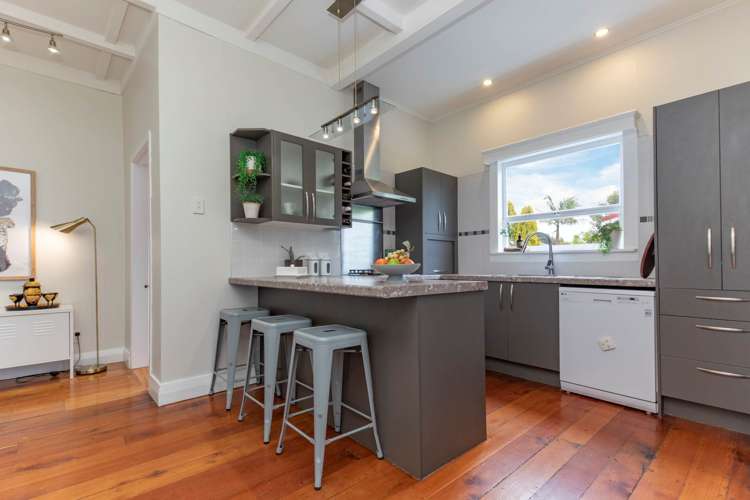 8 Wattle Street New Lynn_5