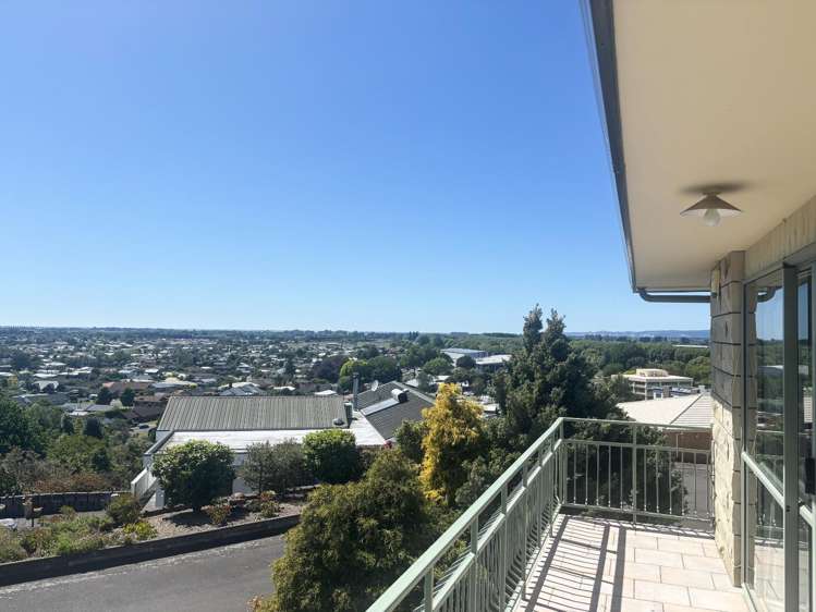 2/89 Churchill Drive 10792_12