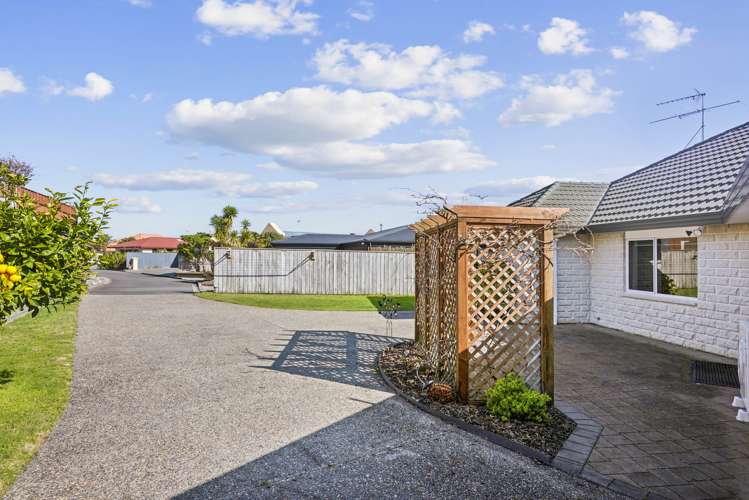 111 Milne Drive Paraparaumu_24