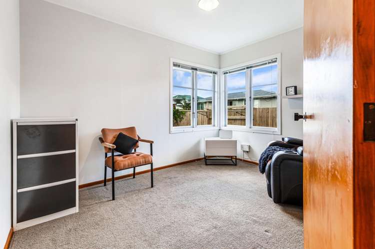 32 Edwards Avenue Henderson_13