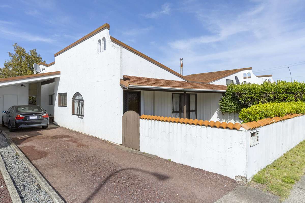 Units 1-4, 121 Te Heuheu Street_2