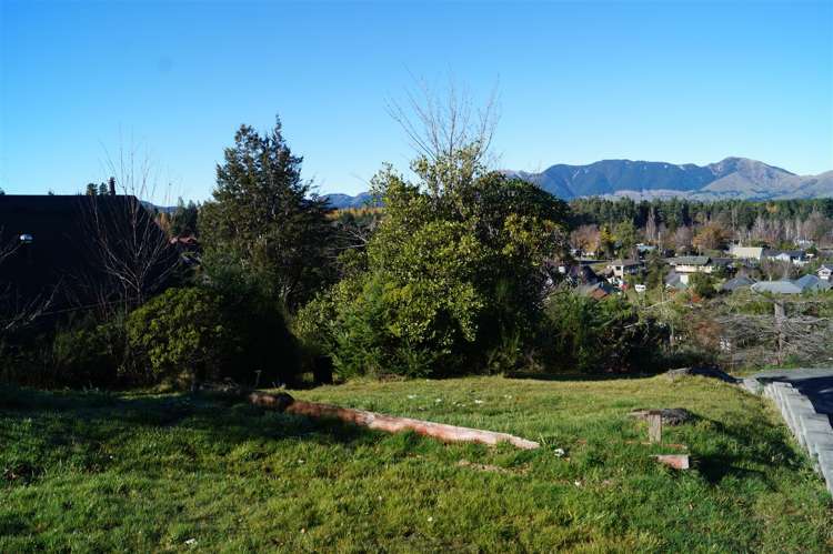 24 Chalet Crescent Hanmer Springs_14