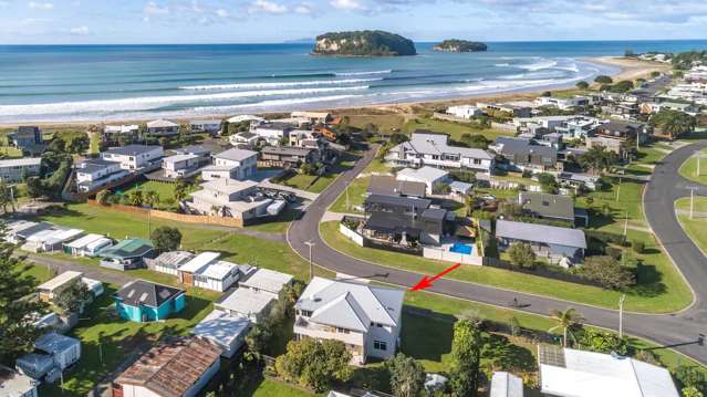 102 Saint Patricks Row Whangamata_1