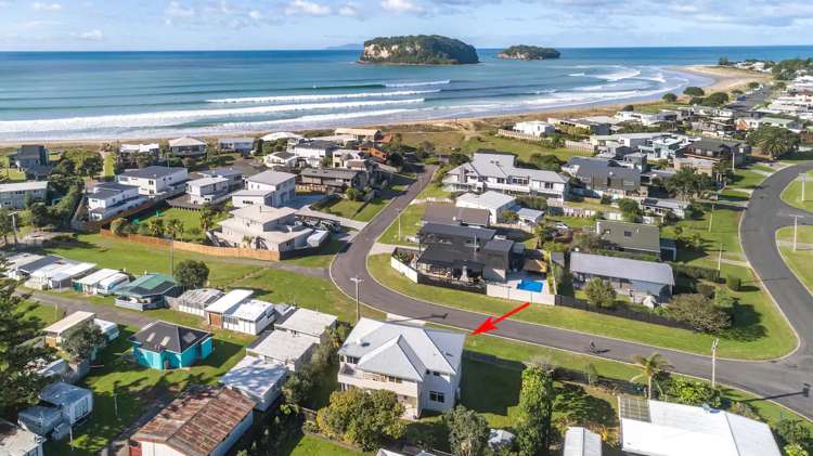 102 Saint Patricks Row Whangamata_1