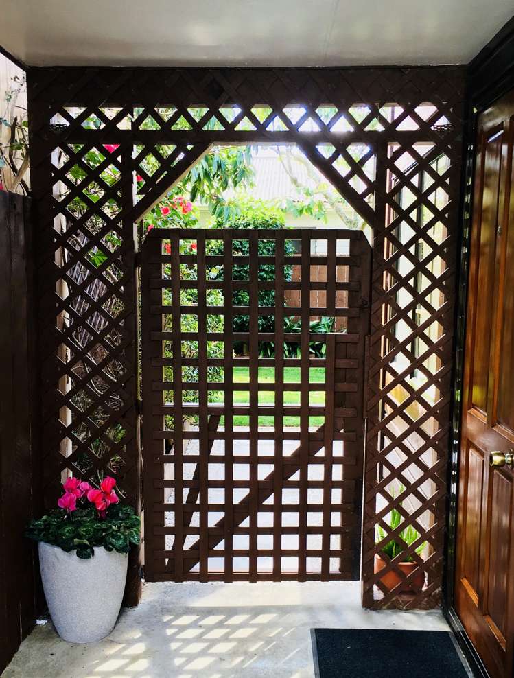 4/31 Abbotts Way Remuera_1