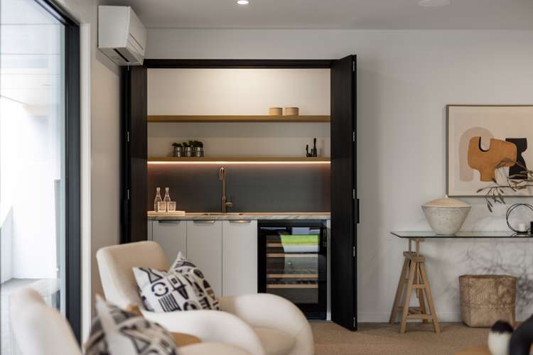 123 Lakes Boulevard Pyes Pa_27