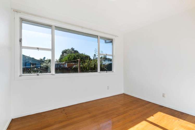 7 Coletta Lane Te Atatu South_17