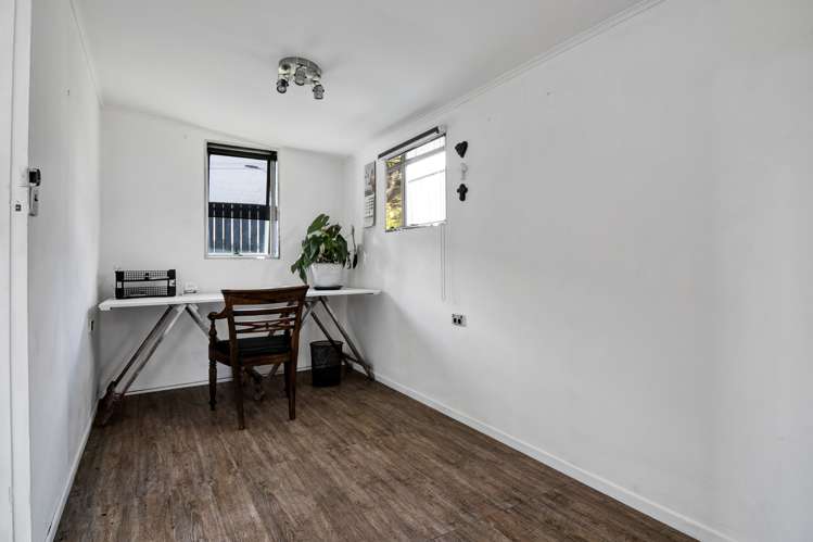 162 Seaview Road Westown_38