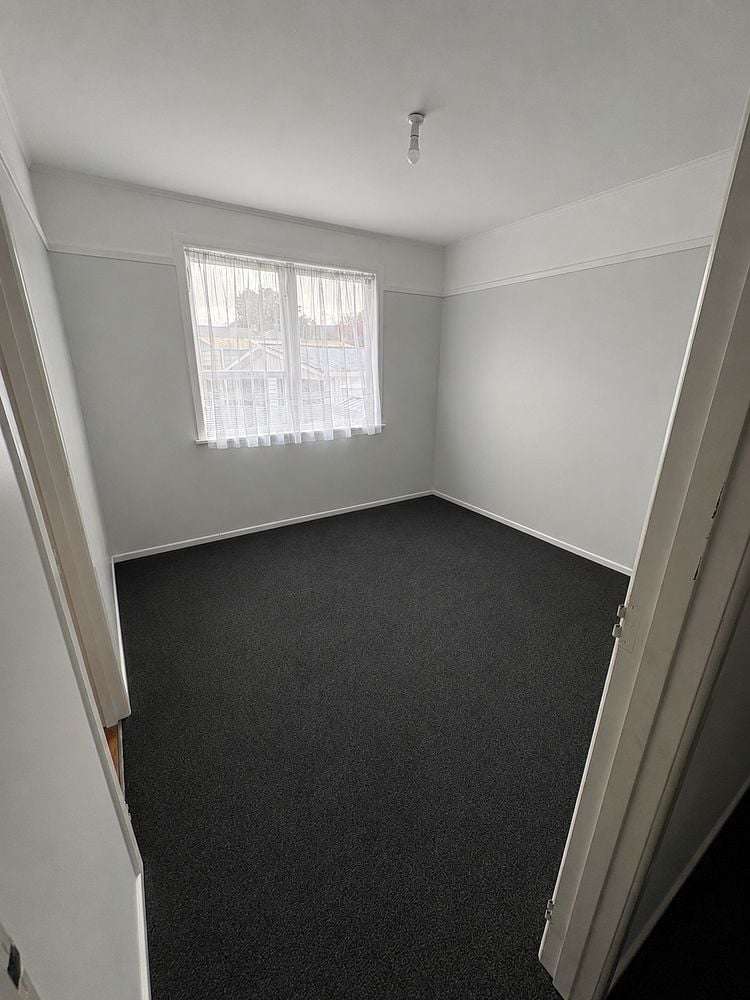 1 Sussex Place Te Kamo_11