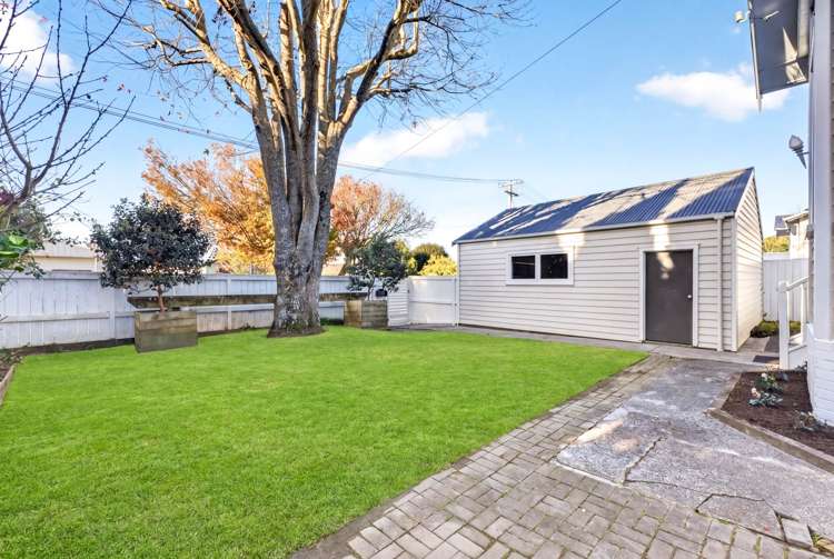 34 Tawera Road Greenlane_17