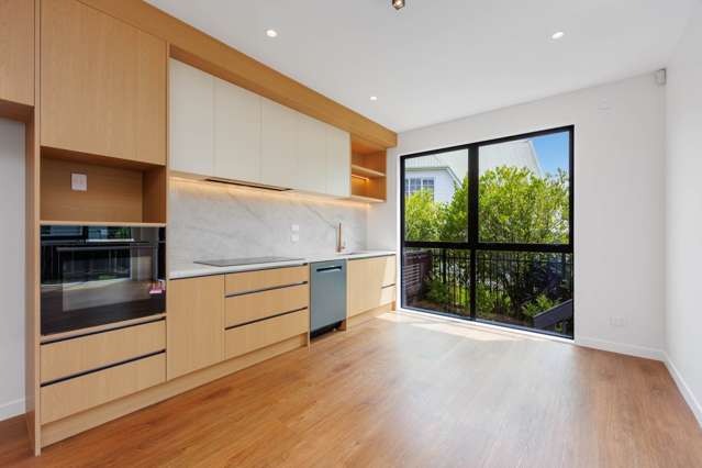 7/7 Alma Road Milford_2