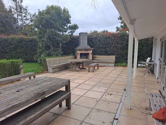 176 Boord Crescent Kumeu_4